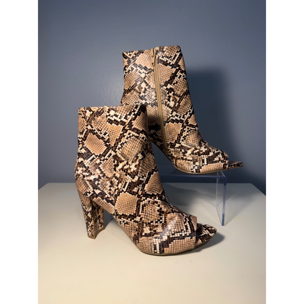 Fashion Nova Womens Snakeskin Print Open Toe Block Heel Ankle Boots Size 9 Tan